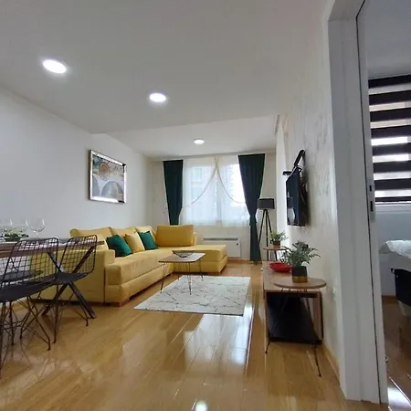 Taira Apartment *